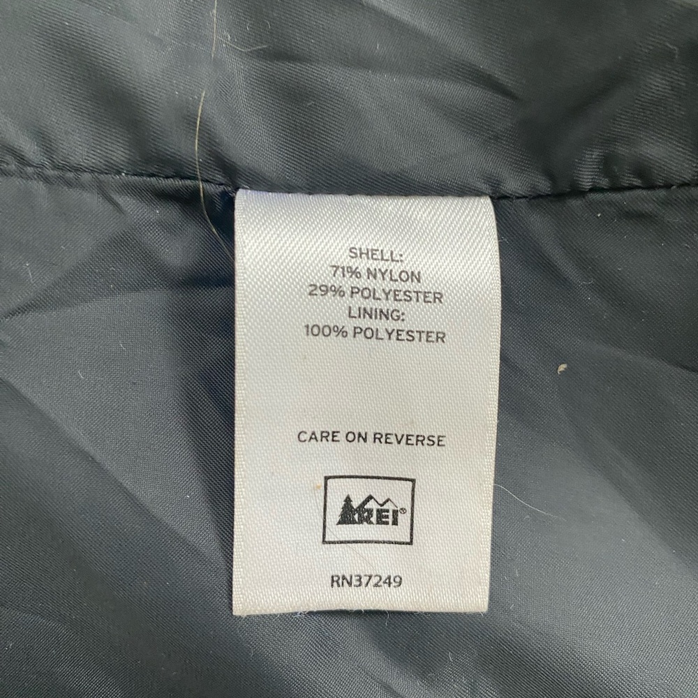 REI E1 Rain Jacket size S - Picture 3 of 17
